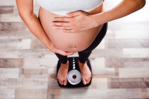 7 lưu ý để kiểm soát cân nặng khi mang thai đơn giản cho mẹ